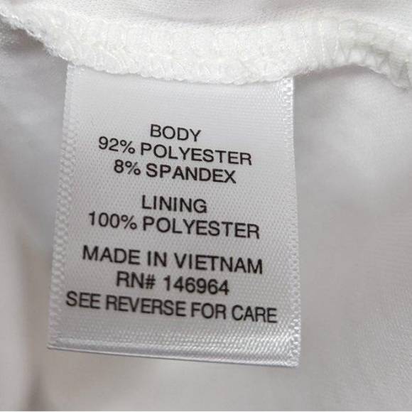 Signature BY Robbie Bee Women's White Faux-Wrap Eyelet Sleeve Dress Size PS - Picture 9 of 9